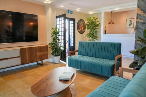 Communal lounge/ TV room, Seating area