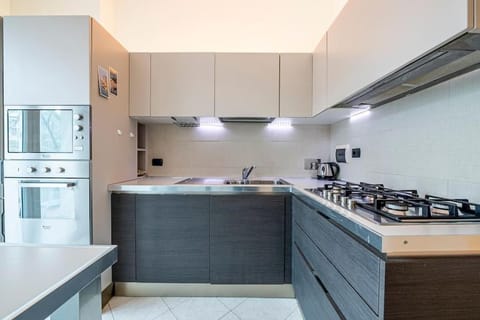 Kitchen or kitchenette, dishwasher, minibar, pet friendly, stove