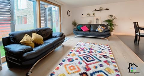 Apartment at Addenbrooke hospital and Bio Campus - Free Private parking Apartment in Cambridge