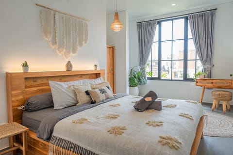 Bed, Bedroom, locker