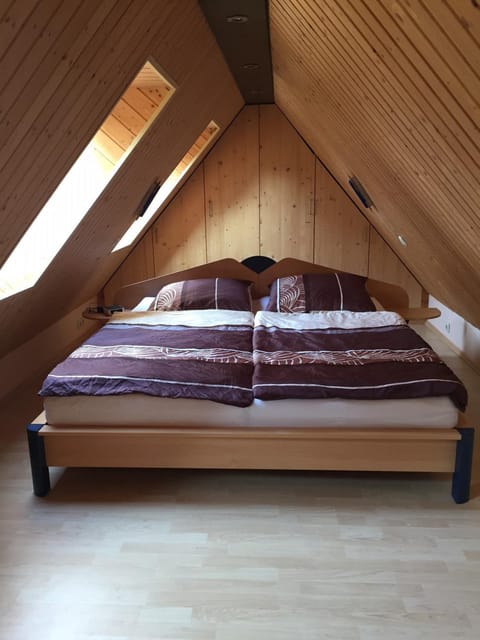 Ferienwohnung Ivenack Dachgeschoss Apartment in Mecklenburgische Seenplatte