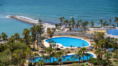 Pool view, Sea view