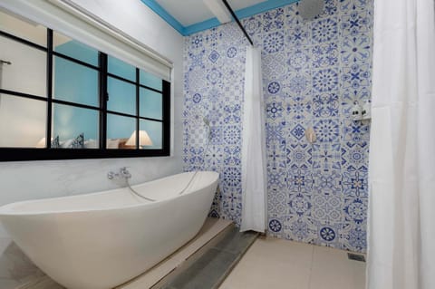 Shower, Bathroom, Bath