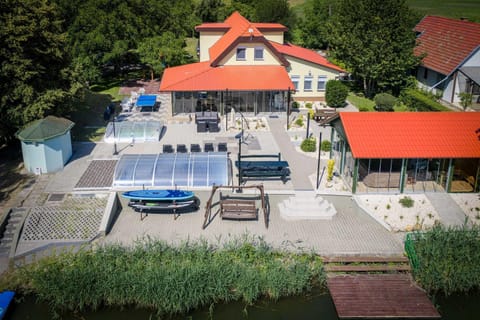 Property building, Bird's eye view, Swimming pool, Location