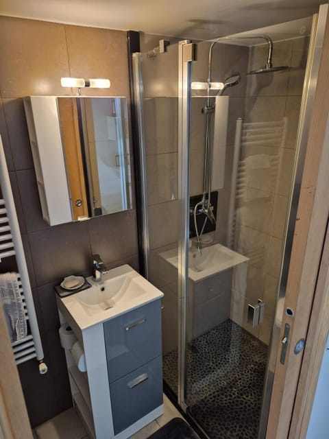 Au coin tranquille Vacation rental in Noisy-le-Grand