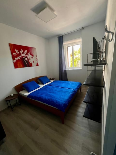 TV and multimedia, Bedroom