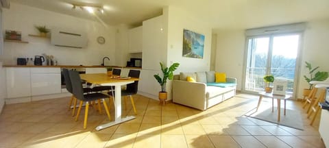 T2 de 56m2 - Genève à 5 min- Parking Privé Gratuit Apartment in Saint-Julien-en-Genevois