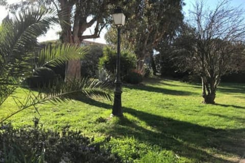 Centre St Tropez - Gd 2 pièces, piscine et parking Apartment in Saint-Tropez