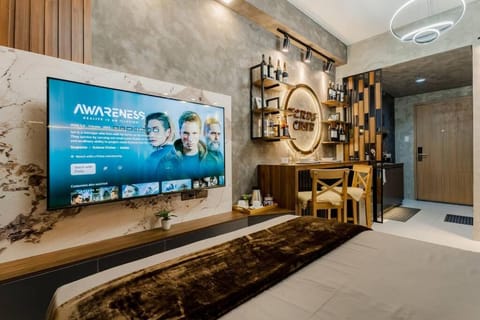 Communal lounge/ TV room