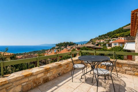 Balcony/Terrace, Mountain view, Sea view