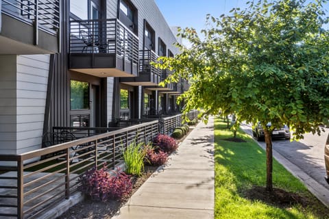 Holly House Apartment in Austin