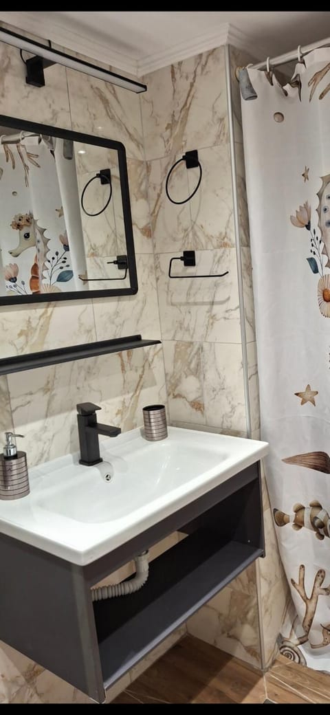 Aegean escape in Mytilini Apartment in İzmir Province