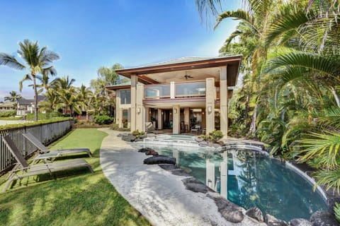 Vista Oceania at Kona Bay Estates House in Kailua-Kona