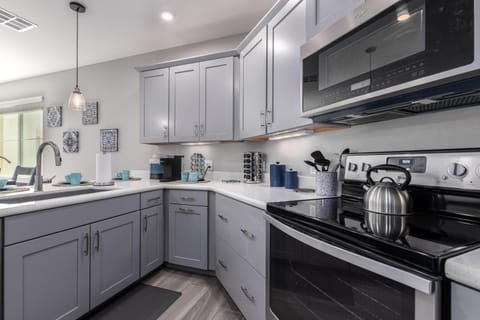 Kitchen or kitchenette, kitchen