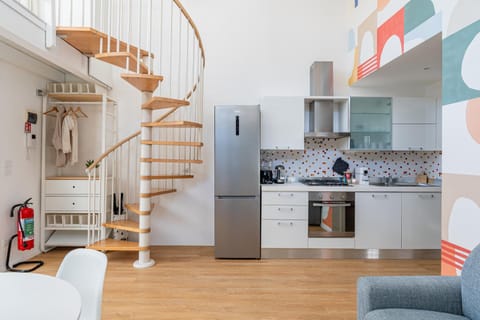 Coffee/tea facilities, Kitchen or kitchenette, Living room, Meals, Breakfast, Certificate/Award, dishwasher, oven, stove, toaster, kitchen