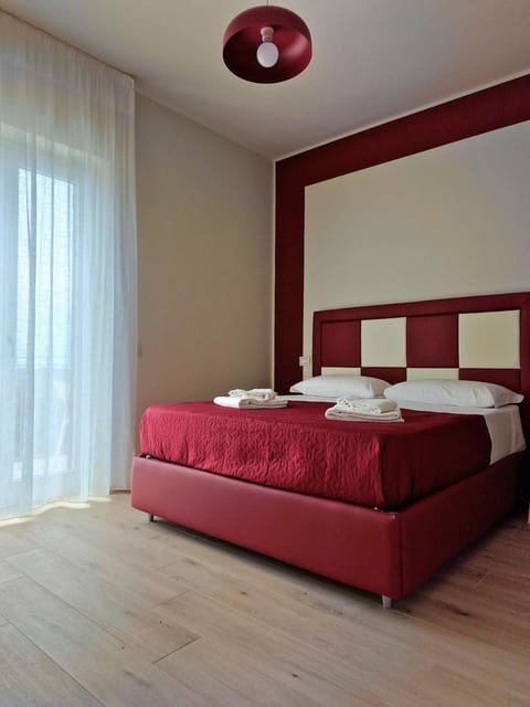 Bed, Bathroom, View (from property/room), Balcony/Terrace, Photo of the whole room, Bedroom, towels, wedding, air conditioner
