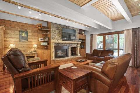 Private Indoor Hot Tub! Pool - Walking Distance to Mountain Village House in Steamboat Springs