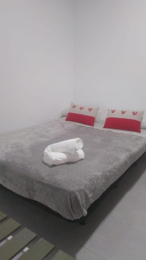 Estudio encantador cerca del carrefour rosaleda 1 Apartment in Malaga