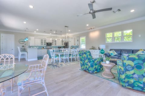 Dream Vacation Beach House House in Clearwater Beach