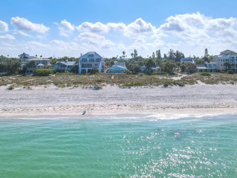 Gulf Breeze - Gulf Front Monthly Rental House in Clearwater Beach