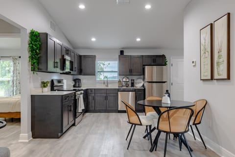 Ocala Modern Oasis 5 minutes to World Equestrian Center House in Ocala