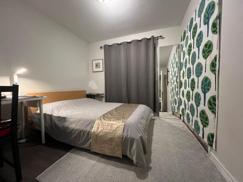 Vancouver Airport 7 mins away Cozy room Richmond near YVR Vacation rental in Richmond