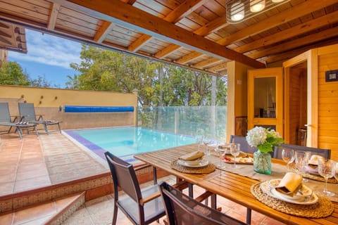 Off site, Balcony/Terrace, Swimming pool