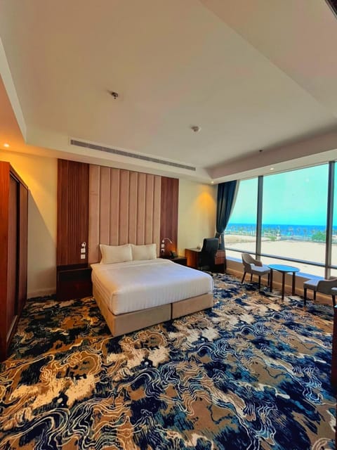 Bed, Bedroom, Sea view