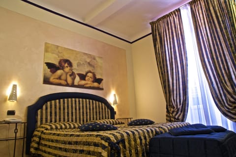 Balcony/Terrace, Photo of the whole room, Decorative detail, Bedroom