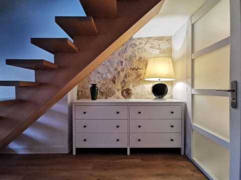 4 mins RER - St Germain en Laye Super Center - Wei&Pei Apartment Apartment in Saint-Germain-en-Laye