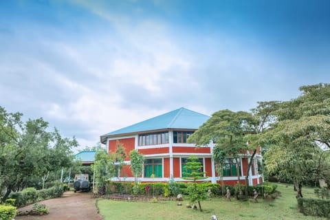 Property building, Spring, Natural landscape, Garden