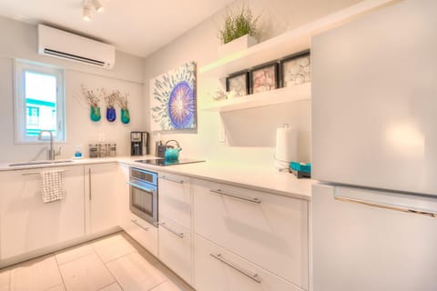 Tropic Terrace #21 - Beachfront Rental Resort in Treasure Island