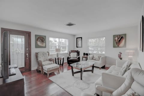 Seas The Day - Monthly Beach Rental House in Clearwater Beach