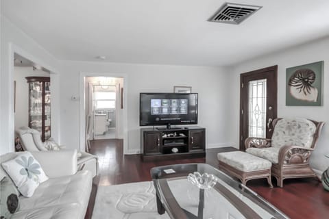 Seas The Day - Monthly Beach Rental House in Clearwater Beach