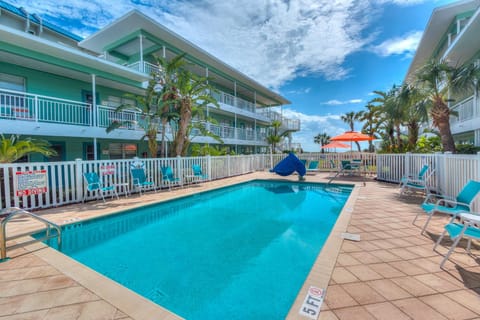 Tropic Terrace Suite #45 - Beachfront Resort Resort in Treasure Island