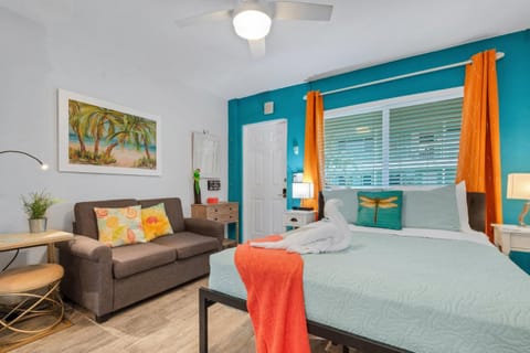 Tropic Terrace Suite #54 - Beachfront Resort Resort in Treasure Island