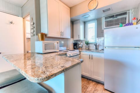 Tropic Terrace #55 - Beachfront Resort Resort in Treasure Island