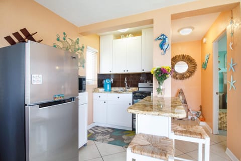 Tropic Terrace Resort #26 - Beach View Suite Resort in Treasure Island