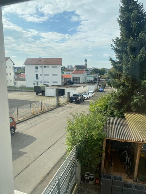 Neighbourhood, View (from property/room), Location, Parking