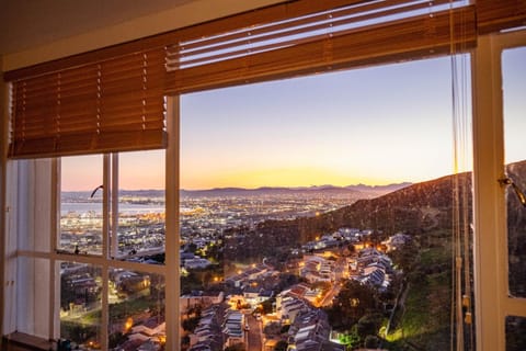 Bird's eye view, City view, Sea view, Sunrise