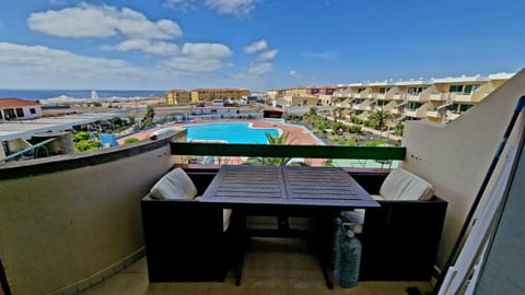Patio, Natural landscape, View (from property/room), Balcony/Terrace, Evening entertainment, Pool view, Sea view, Swimming pool