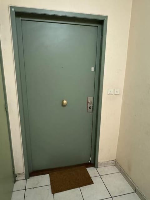 Grand Appartement 3 Chambres Bureau - PartDieu Apartment in Villeurbanne