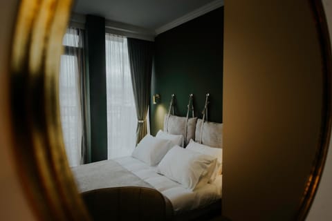 Decorative detail, Bedroom