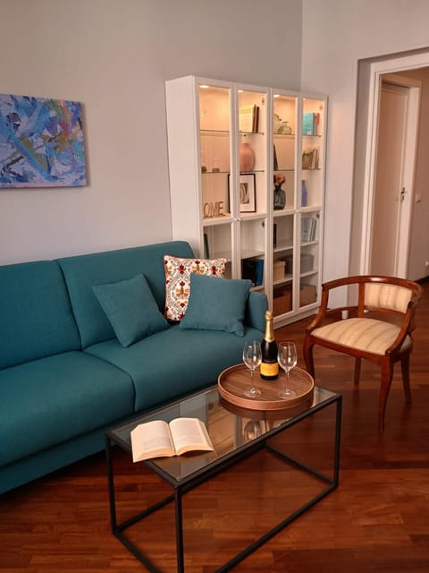 Living room, Lounge or bar