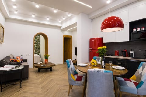 Living room, Seating area, Dining area