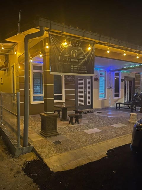 Property building, Night