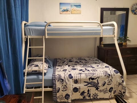 Bed, Photo of the whole room, Bedroom, bunk bed