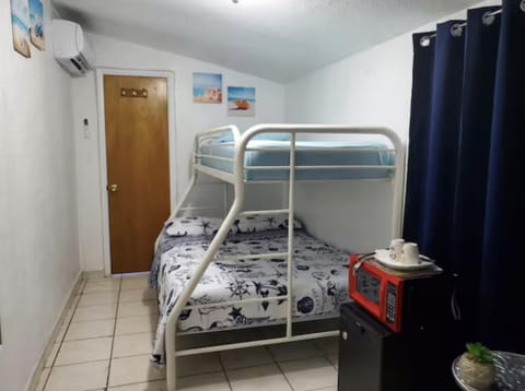 Bed, Bedroom, bunk bed