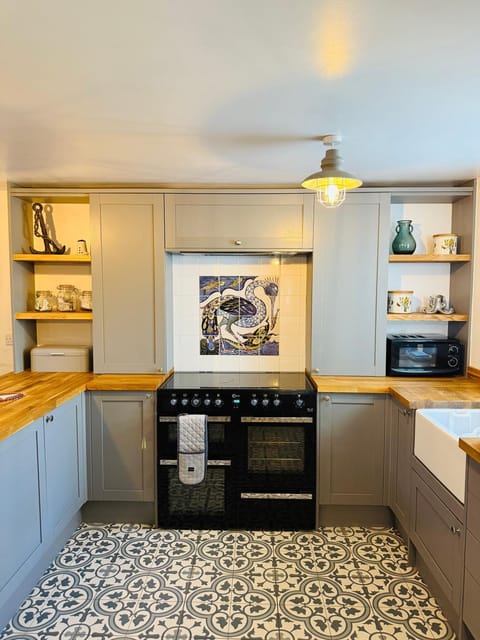 White Anchor Anglesey House in Niwbwrch