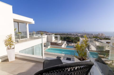 Property building, Patio, Day, Natural landscape, View (from property/room), Balcony/Terrace, Pool view, Sea view, Swimming pool, sunbed